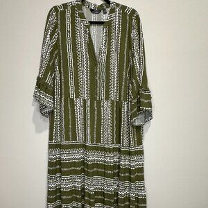 Flowy olive green/white knee length dress - 2X